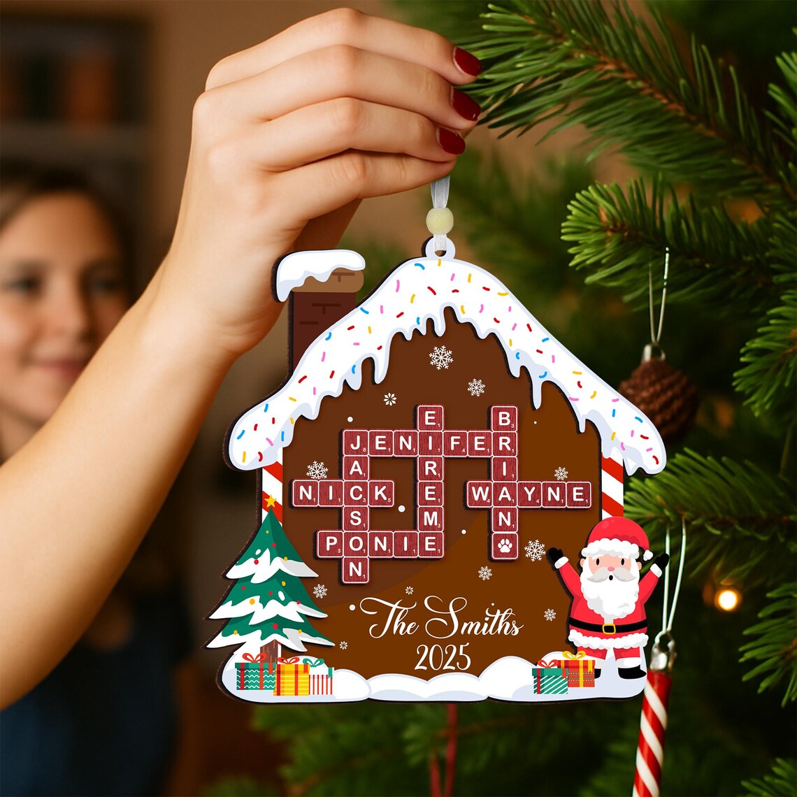 Personalizable wooden house-shaped ornament with family name print